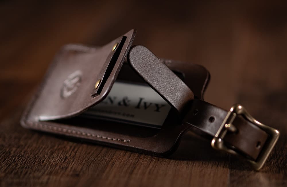 ESSENTIALS GEAR TAG