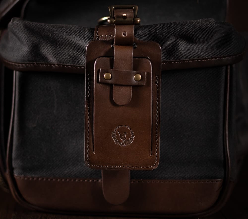 ESSENTIALS GEAR TAG