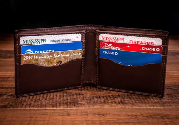 ESSENTIALS BI-FOLD WALLET
