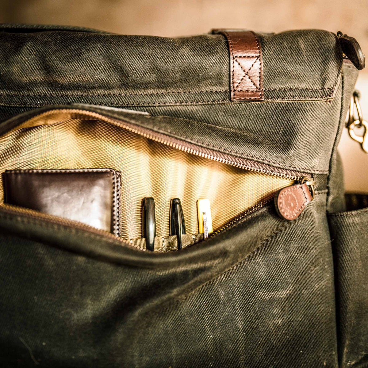 Fireld Bag COMMONWEALTH FIELD BAG